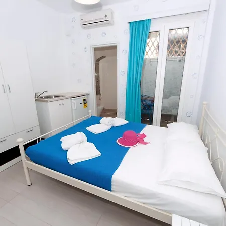 Vila Naxos Cental Double Semi Basement Private Balcony 200m From Naxos City